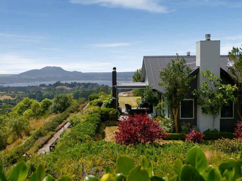 115 Highland Drive, Acacia Bay, Taupo - Carousel 2