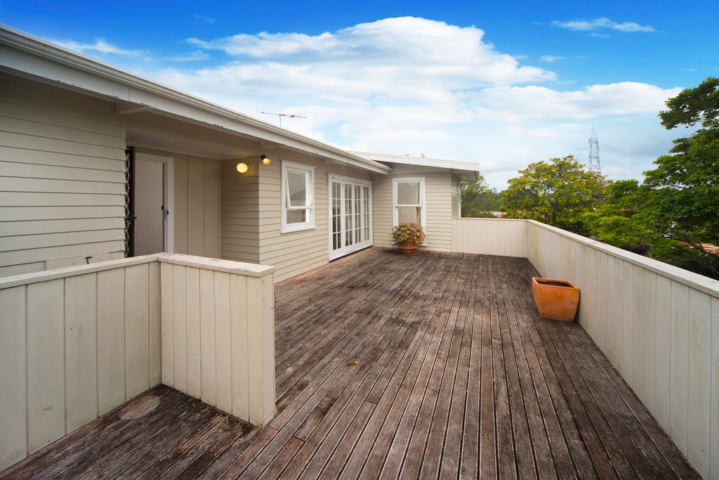 37 Connell Street, Blockhouse Bay, Auckland - Carousel 1