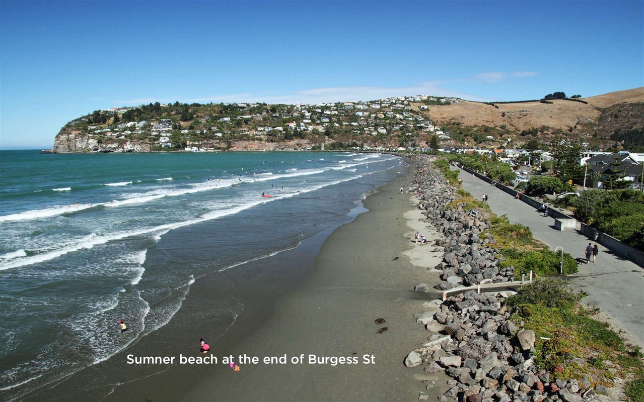 4/6 Burgess Street, Sumner, Christchurch - Carousel 12