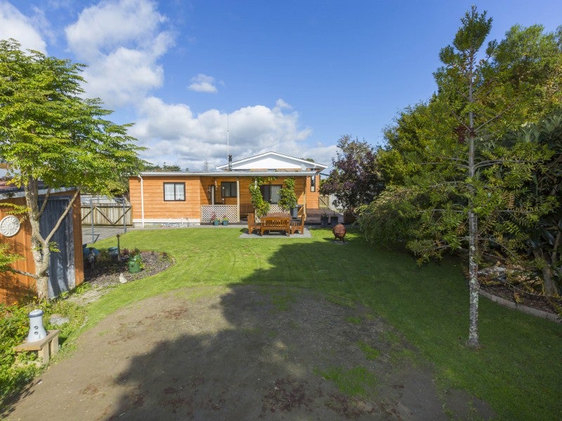 8 Pokaka Street, Birchville, Upper Hutt - Carousel 20