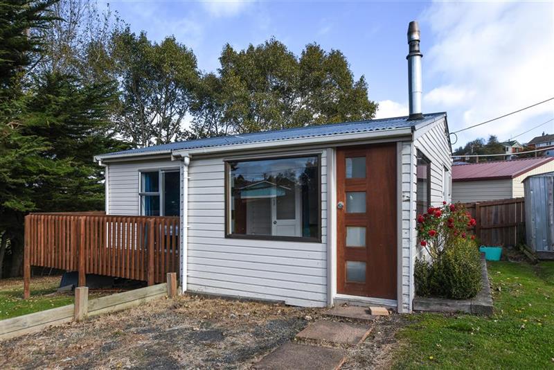 5 Columba Avenue, Calton Hill, Dunedin - Carousel 1