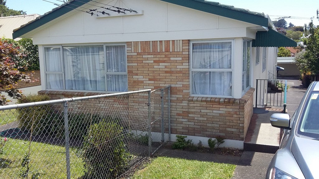 1/21 Clonbern Road, Remuera, Auckland - Carousel 2