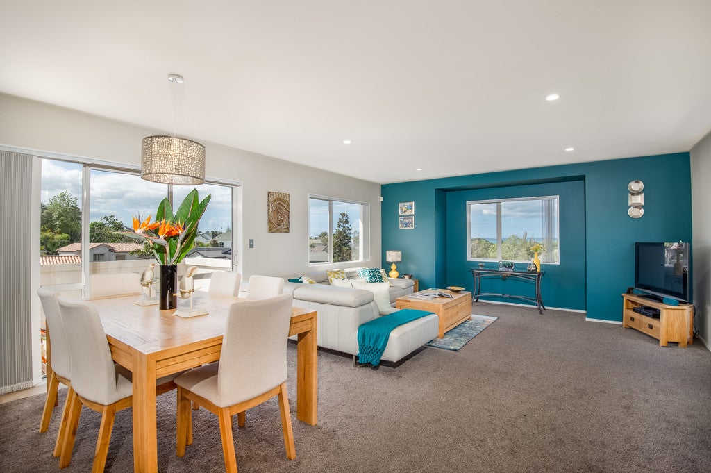 42 Selwyn Road, Cockle Bay, Auckland - Carousel 2
