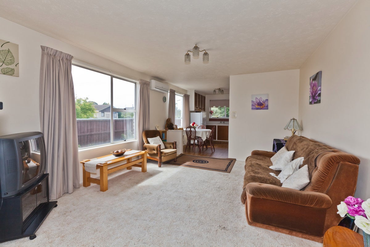 1/25 Cowes Street, Avondale, Christchurch - Carousel 2