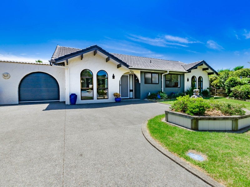 19 Nugget Grove, Raumati Beach, Paraparaumu - Carousel 1