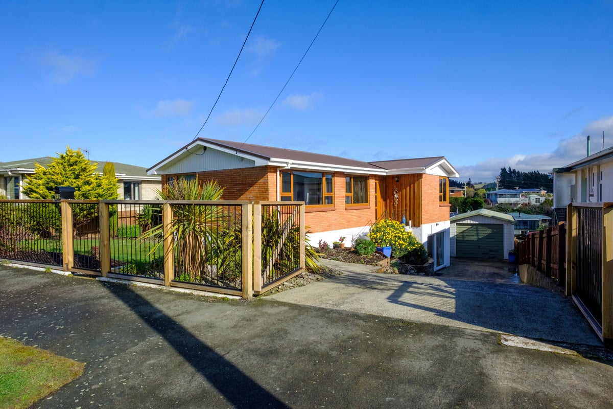 52 Elwyn Crescent, Green Island, Dunedin - Carousel 18