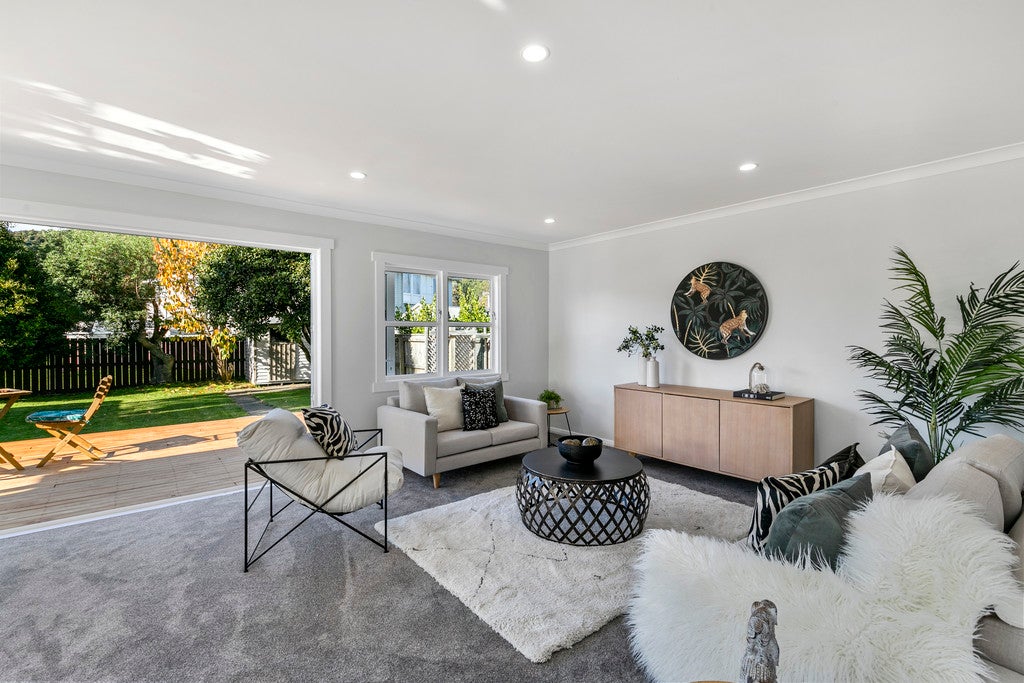 338 Waiwhetu Road, Fairfield, Lower Hutt - Carousel 1