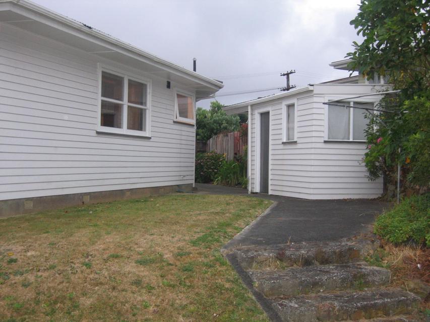 65 Mark Avenue, Paparangi, Wellington - Carousel 12