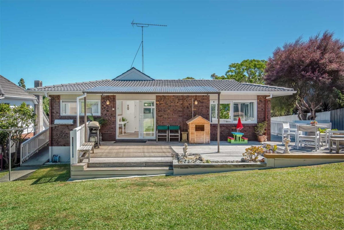 25 AMANTE CRES, Mairangi Ba, Auckland - Carousel 2