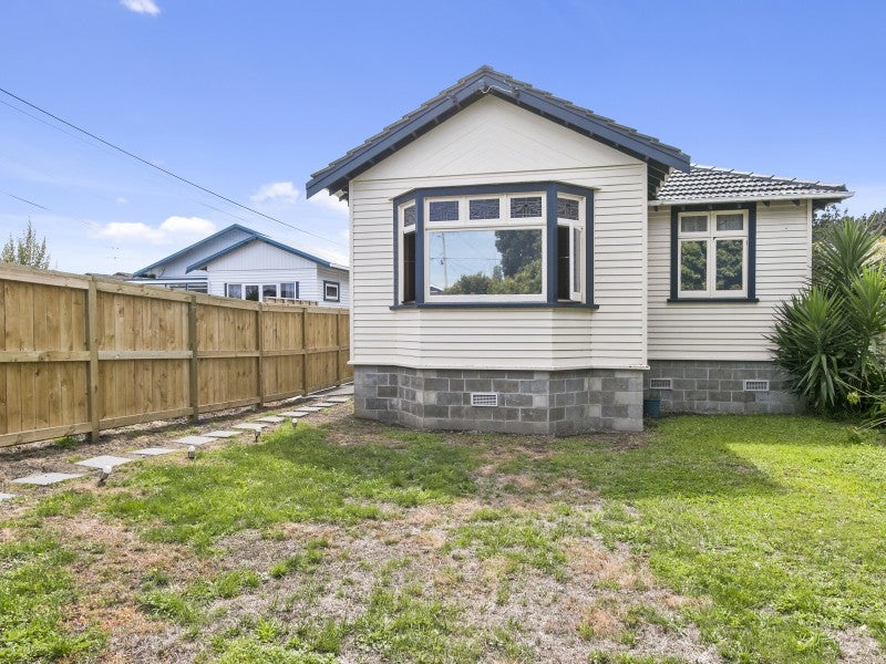 45 Heretaunga Street, Petone, Lower Hutt - Carousel 1