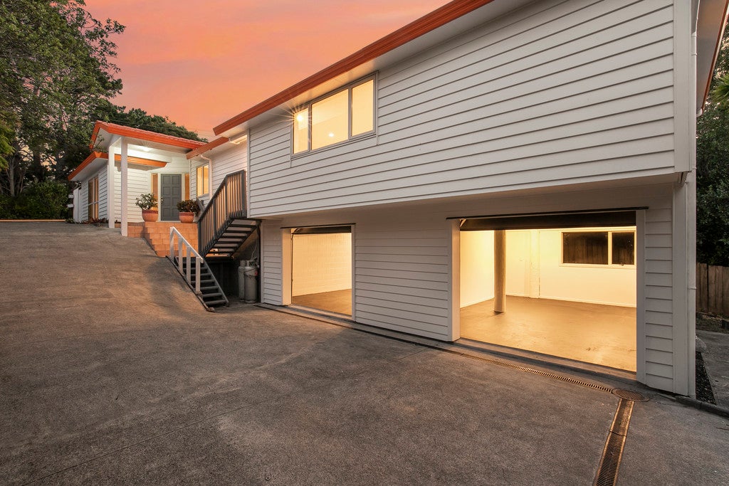 13A Golf Road, New Lynn, Auckland - Carousel 26