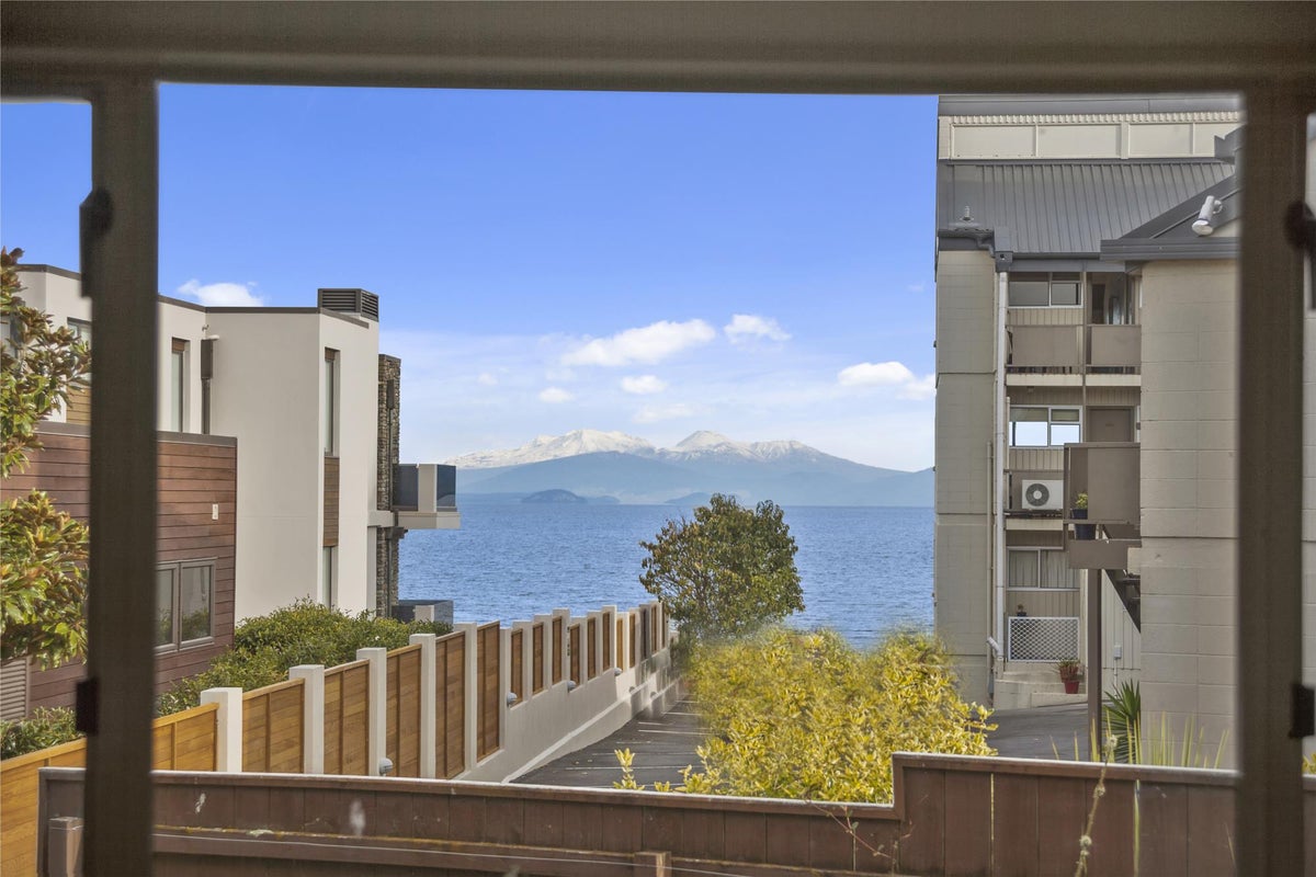 2/7 Tui Street, Taupo, Taupo - Carousel 1