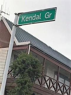 2/5 KENDAL GR, ARAKURA, WAINUIOMATA - Carousel 1