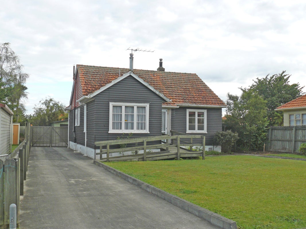 24 Wallace Crescent, Glenholme, Rotorua - Carousel 2