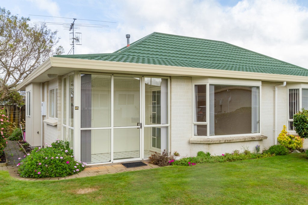 25/17 JOHN ST, TRENTHAM, UPPER HUTT - Carousel 1