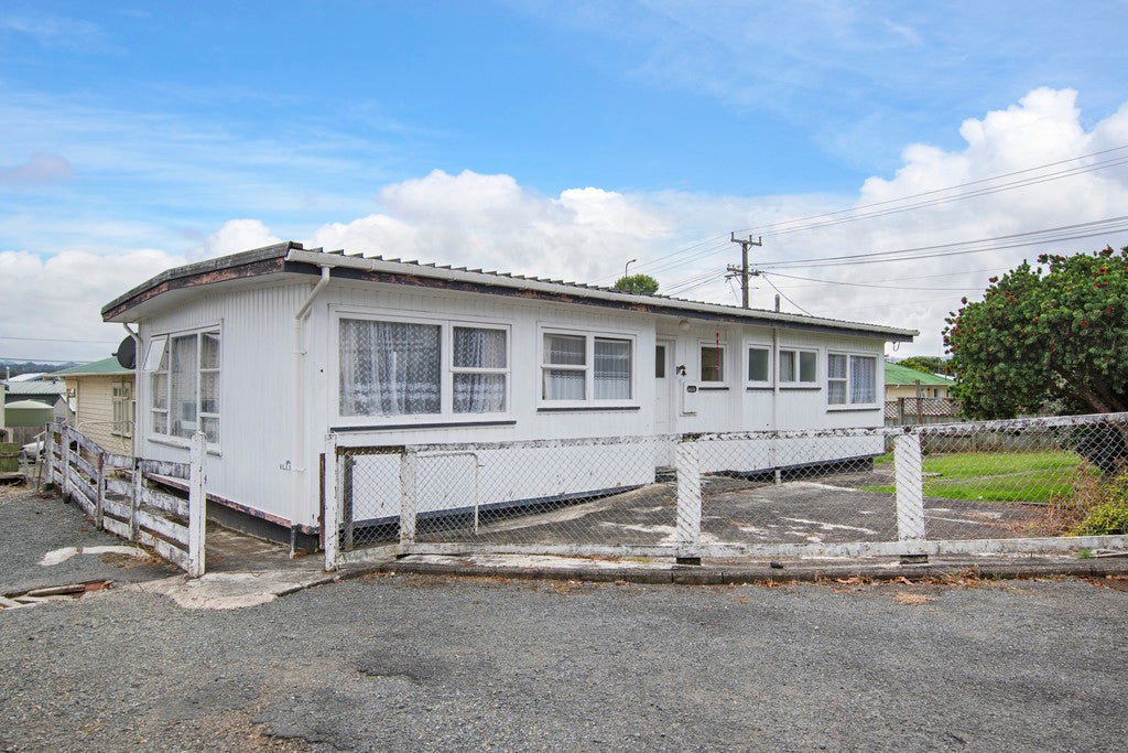 4 Raewyn Street, Morningside, Whangarei - Carousel 1