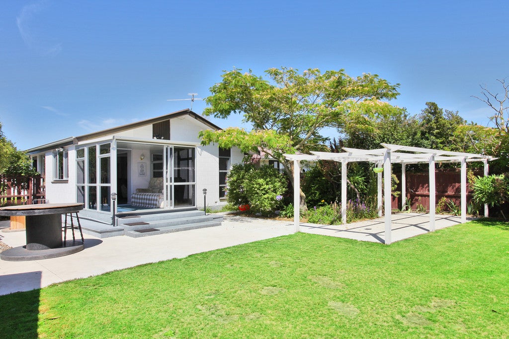 24 Pegasus Avenue, North New Brighton, Christchurch - Carousel 1