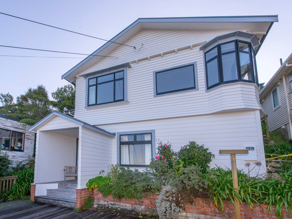 8 Highbury Road, Highbury, Wellington - Carousel 1