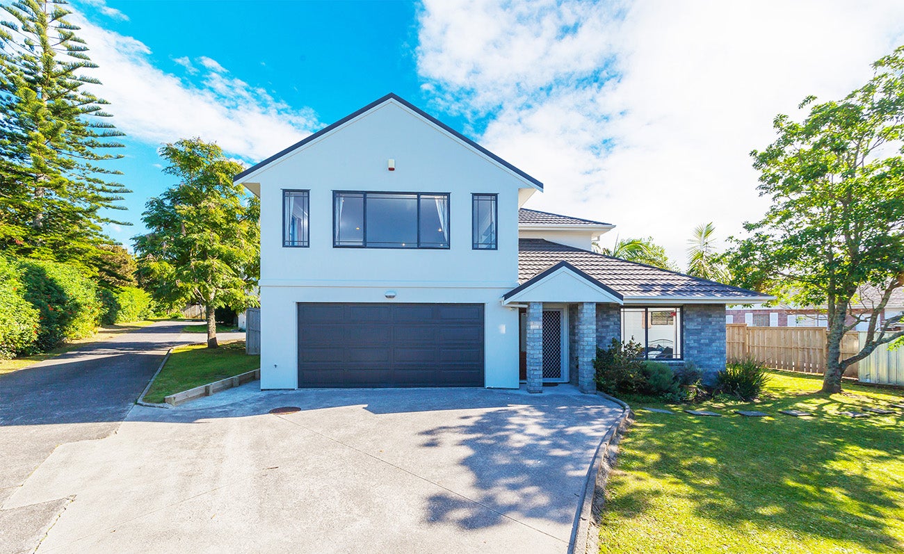 552A Don Buck Road, Westgate, Auckland - Carousel 1