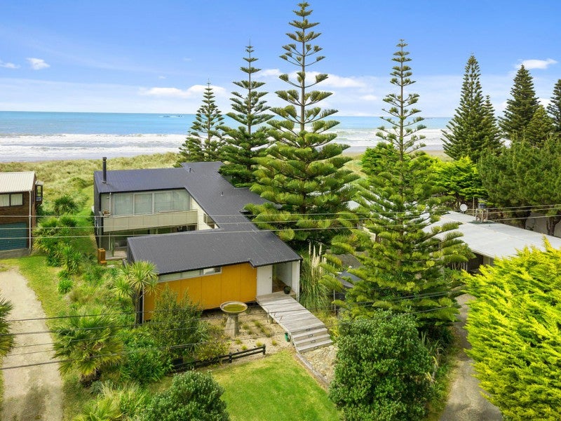 77 Blue Pacific Parade, Riversdale Beach, Masterton - Carousel 21