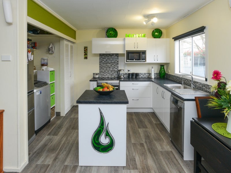 0 Collinge Road, Mayfair, Hastings - Carousel 2