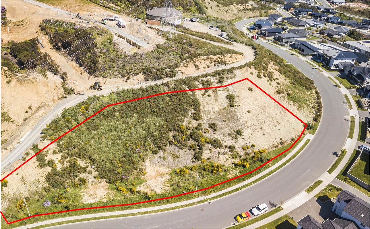 153 Navigation Drive, Whitby, Porirua - Carousel 2