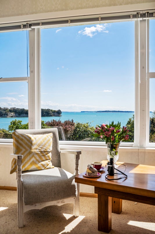29 Hawke Crescent, Beachlands, Auckland - Carousel 26