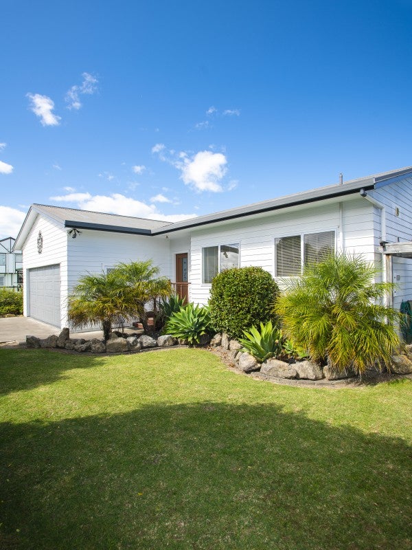 390 Ormond Road, Lytton West, Gisborne - Carousel 2