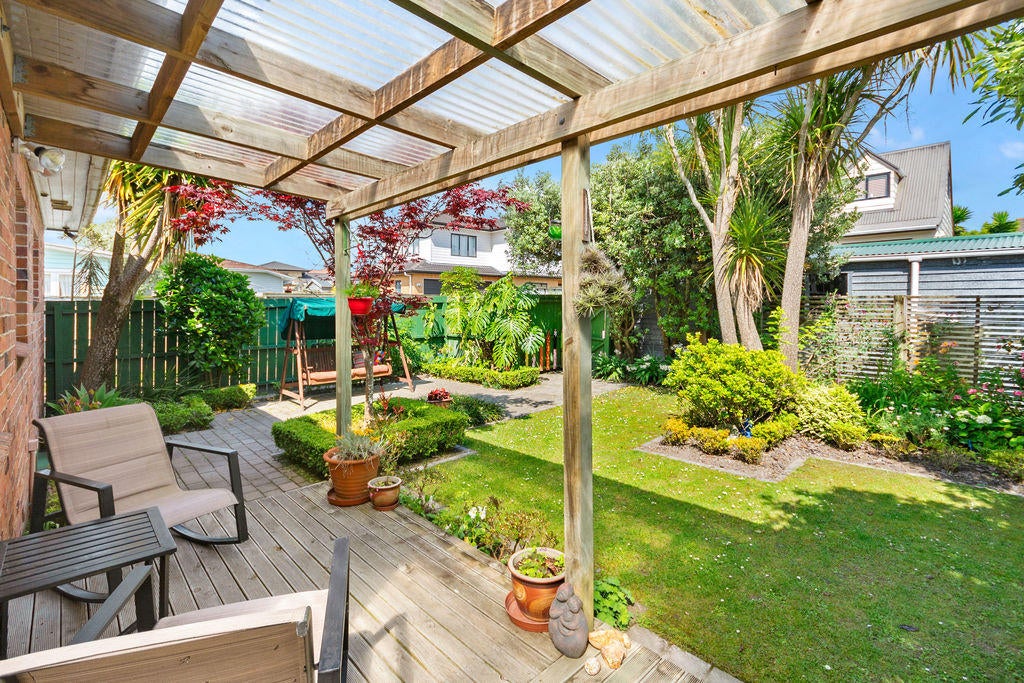 38 Wattle Street, New Lynn, Auckland - Carousel 11
