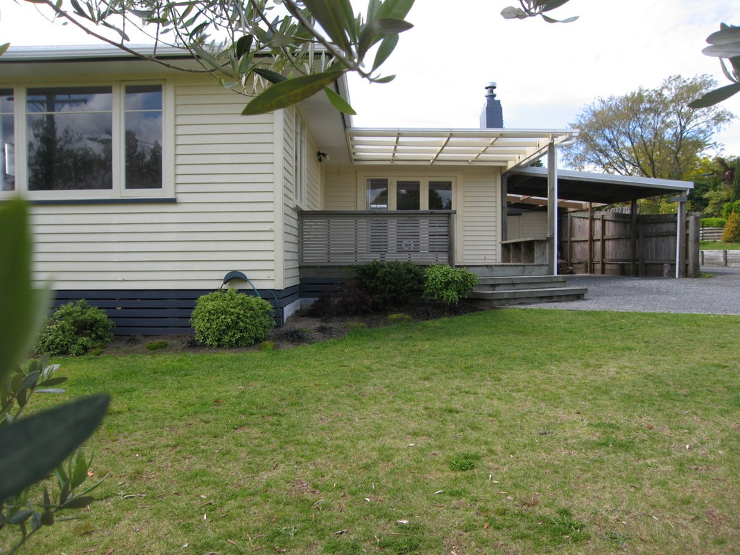 8 Galbraith Street, Springfield, Rotorua - Carousel 1