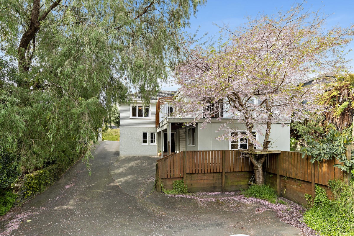 70 Fifteenth Avenue, Tauranga South, Tauranga - Carousel 1
