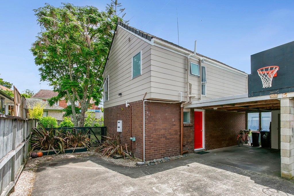 3/20 Renfrew Avenue, Sandringham, Auckland - Carousel 1