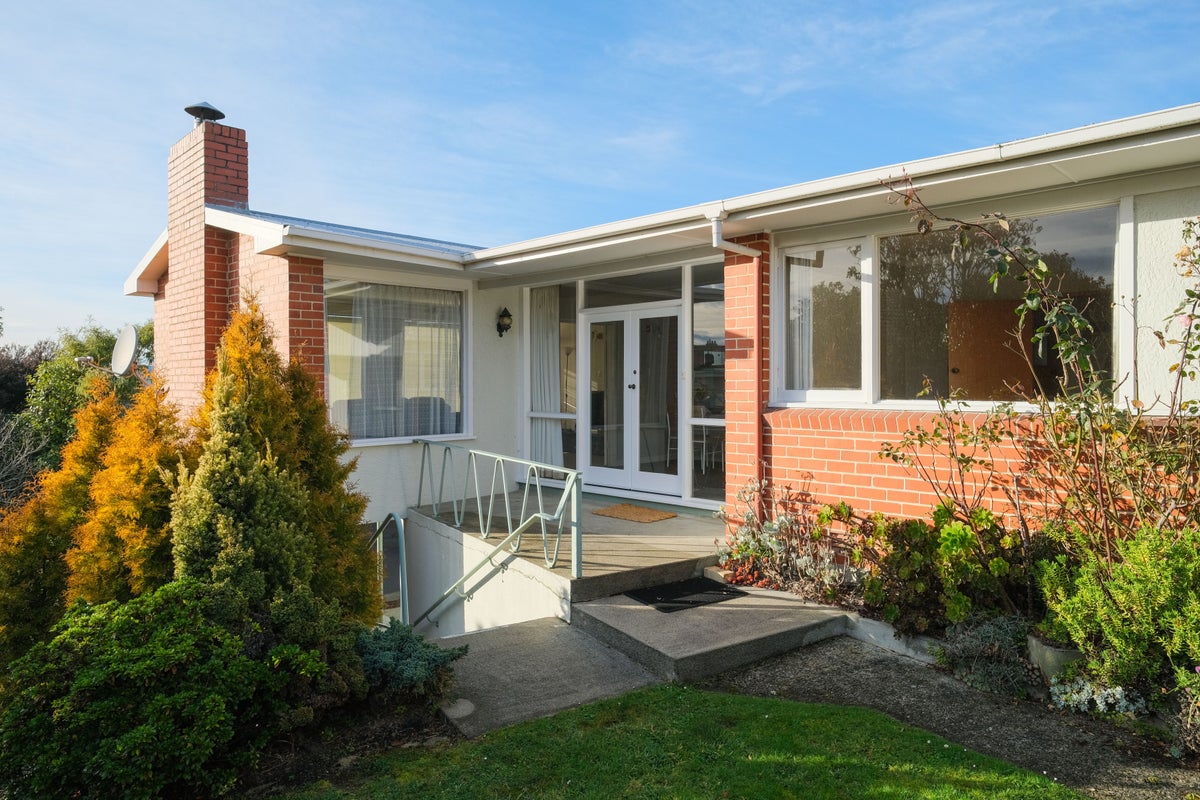 59 Mailer Street, Mornington, Dunedin - Carousel 1