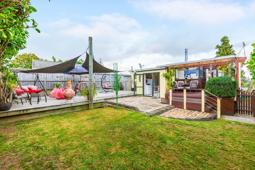 5 Wakelin Road, Beachlands, Auckland - Carousel 1