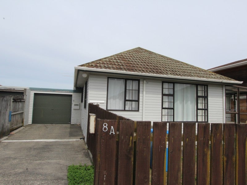 8A Rawson Street, Tawa, Wellington - Carousel 20
