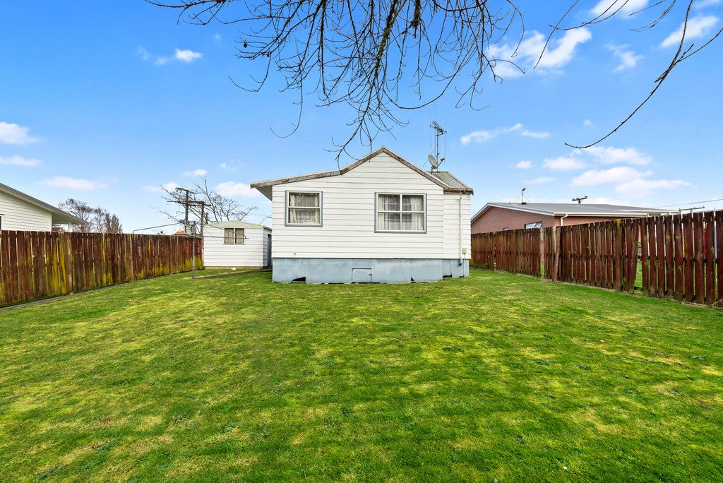 40 Churchill Avenue, Maeroa, Hamilton - Carousel 2