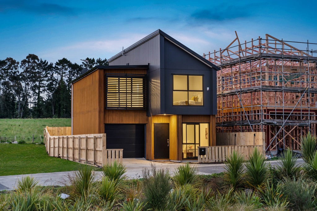 15 Dinaric Lane, Westgate, Auckland - Carousel 1
