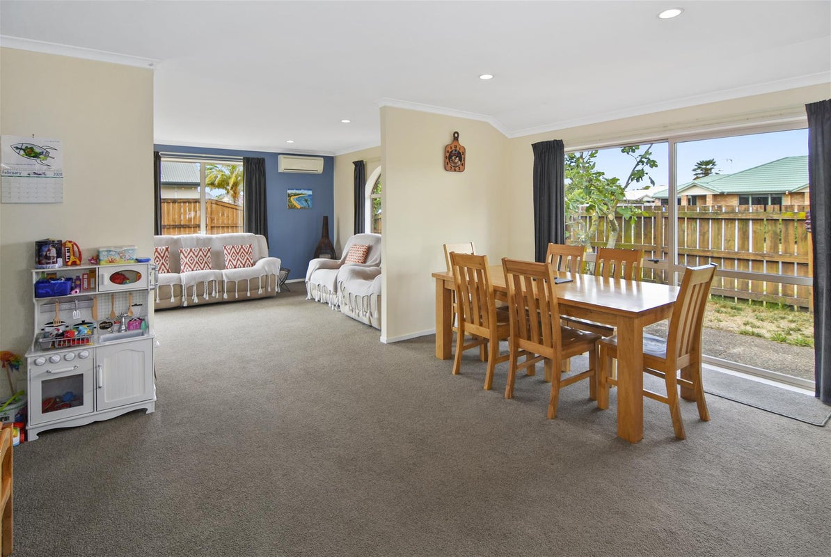 36 Tuirangi Street, Flagstaff, Hamilton - Carousel 7