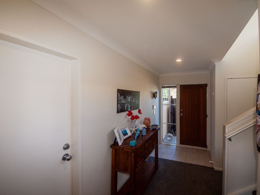 55 Lakewood Avenue, Churton Park, Wellington - Carousel 2