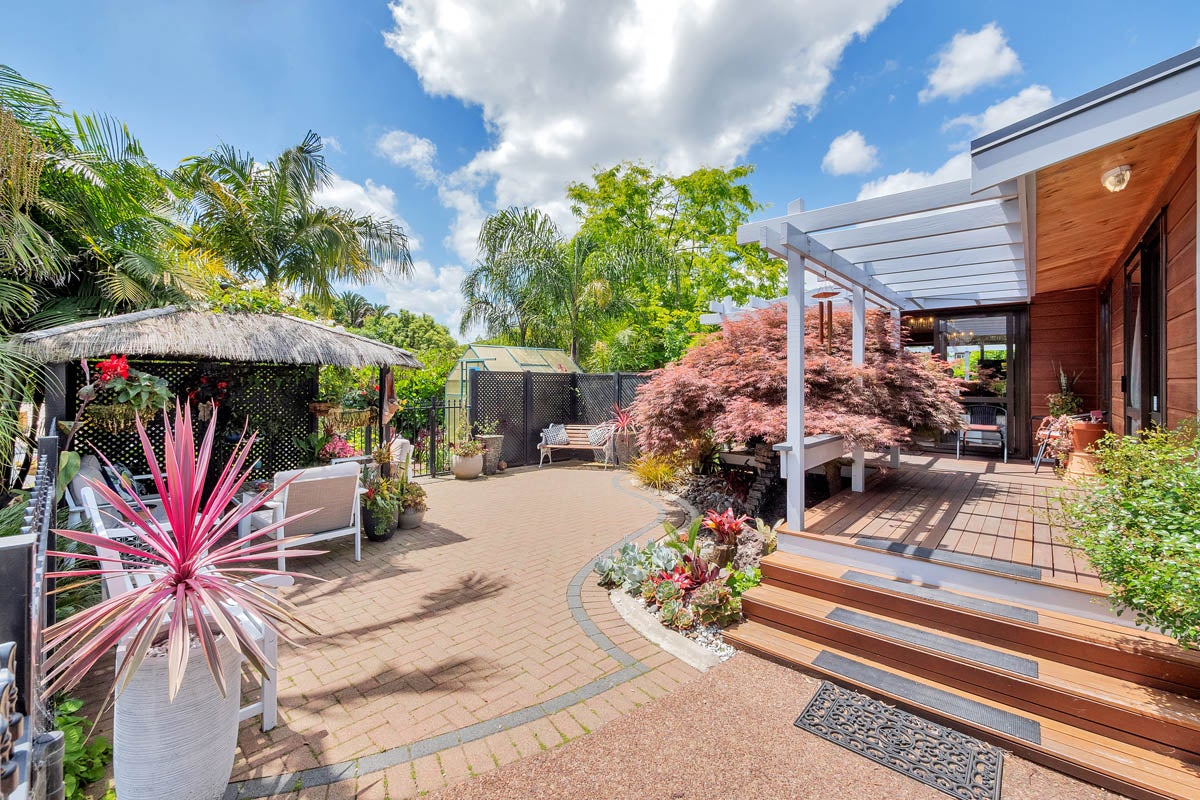 16 Gaylands Place, Opaheke, Papakura - Carousel 2