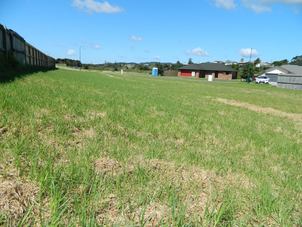 5 Pukeko Street, Ruakaka - Carousel 2