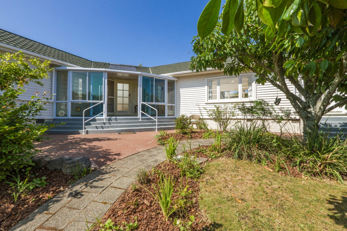 8A Tuckett Place, Enner Glynn, Nelson - Carousel 1