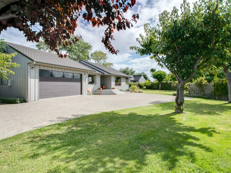 18 Airini Road, Waimarama, Hastings - Carousel 1