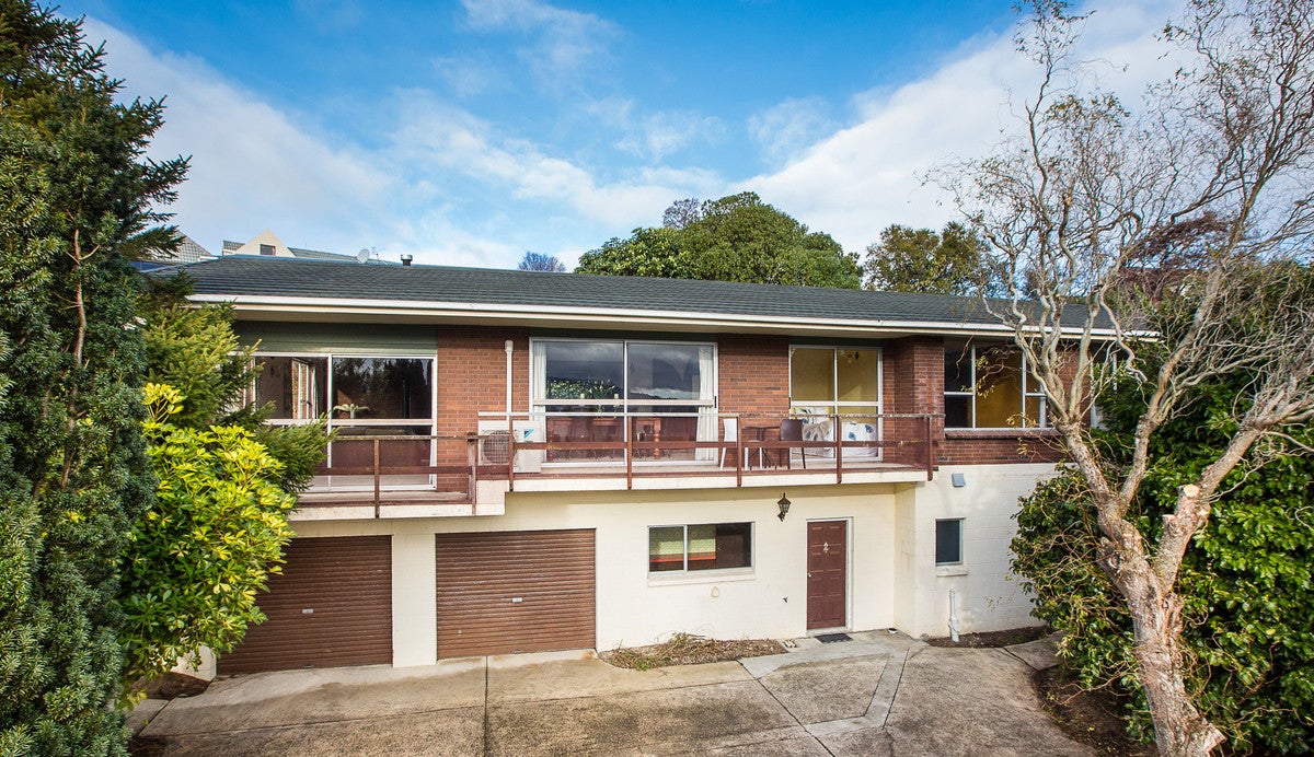 219 Larnach Road, Waverley, Dunedin - Carousel 1