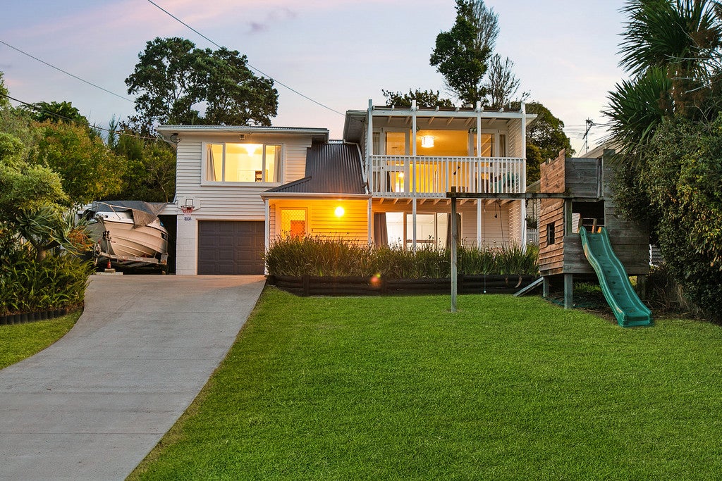 20 Aeroview Drive, Beach Haven, Auckland - Carousel 1