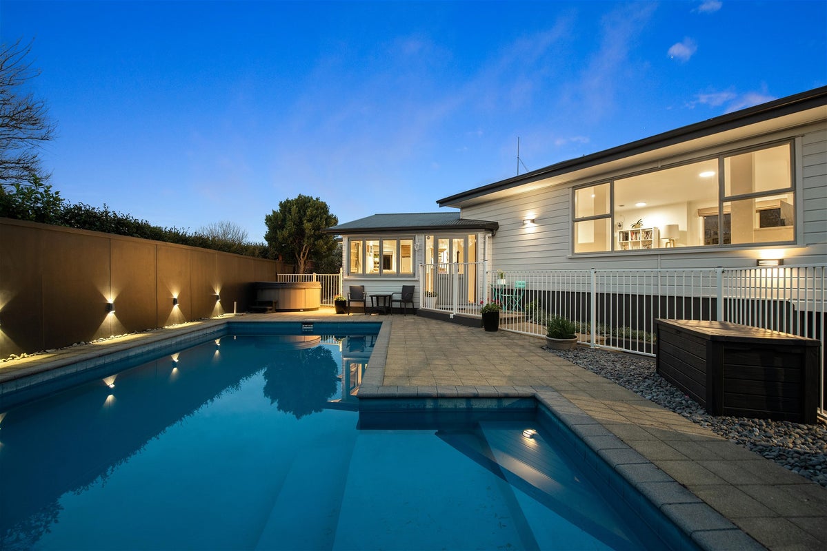 32 Comries Road, Chartwell, Hamilton - Carousel 2