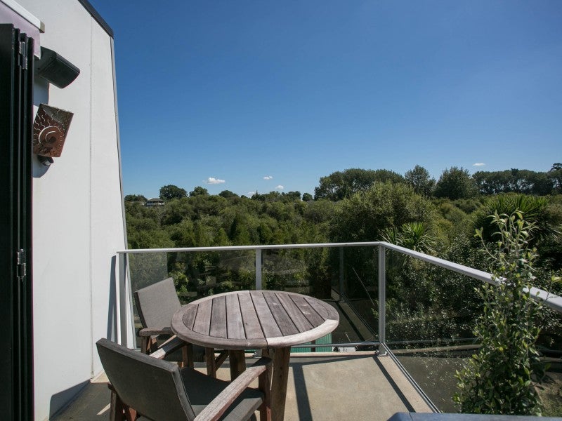 5 Knox Place, Leamington, Cambridge - Carousel 2