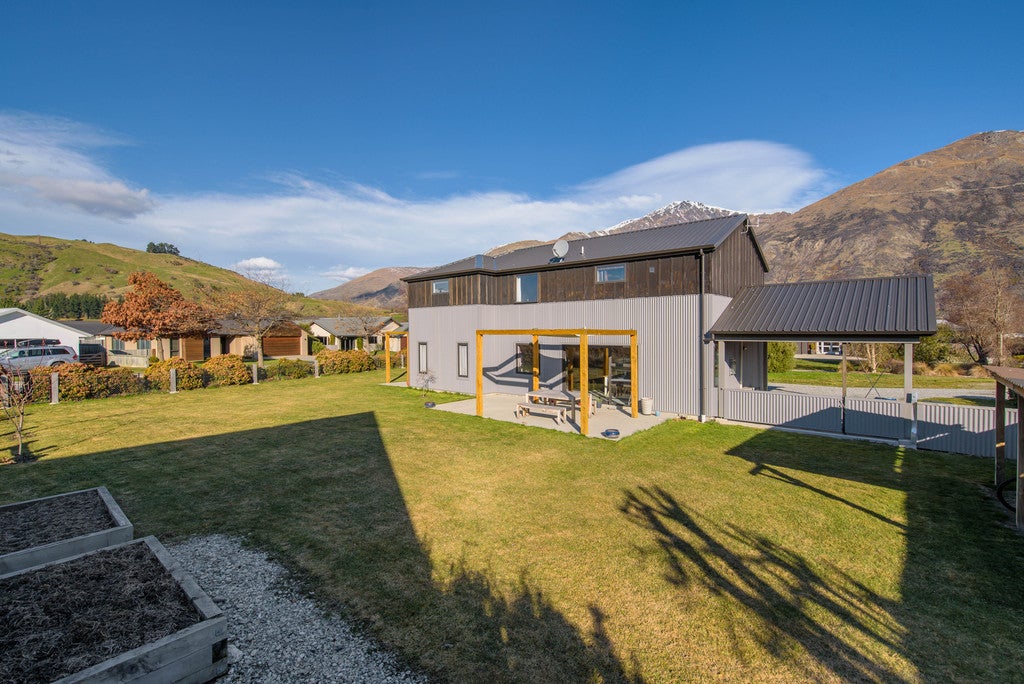 13 Coburn Place, Lake Hayes, Queenstown - Carousel 2