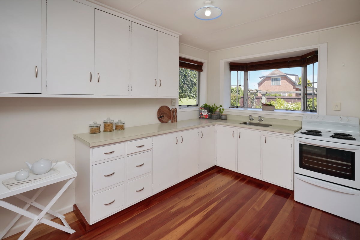4/120 Saint James Avenue, Papanui, Christchurch - Carousel 2