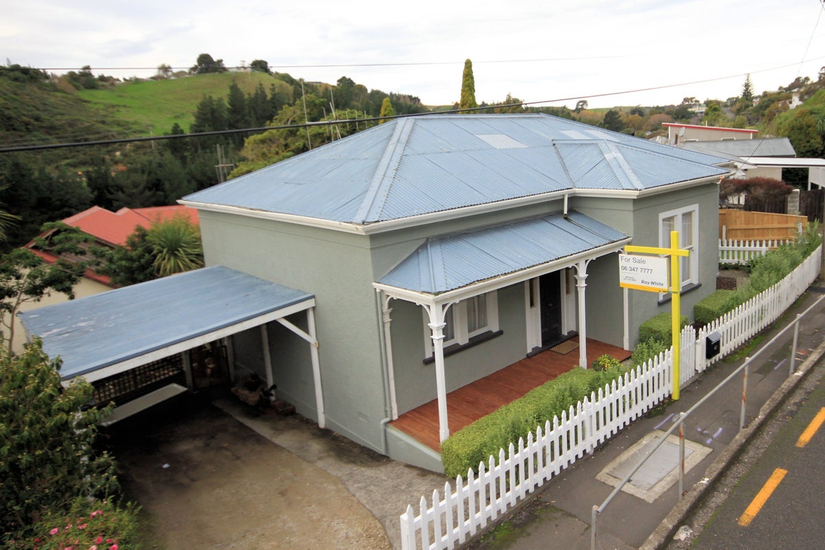 25 Portal Street, Durie Hill, Whanganui - Carousel 1